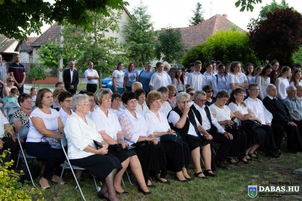 99 éve határtalan fájdalom