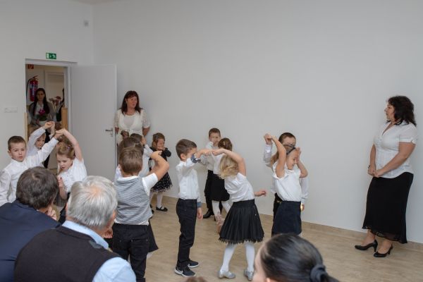 Átadták a megújult Erkel úti Óvodát