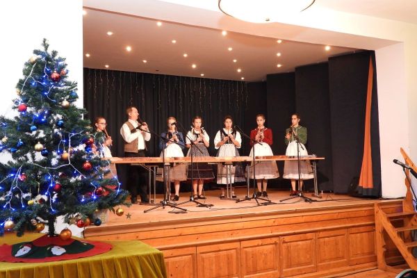 Idősek karácsonyi ünnepségei