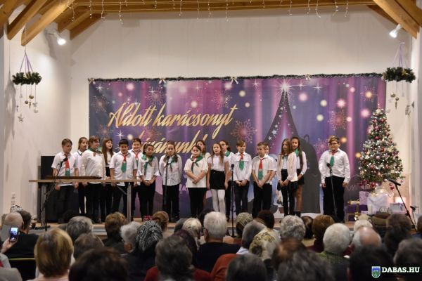 Idősek karácsonyi ünnepségei