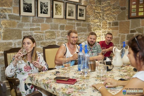 Szomszédolás Köztisztviselők Napján