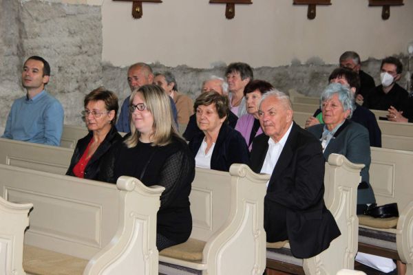 Megújult az egyházkarcsai templomtorony