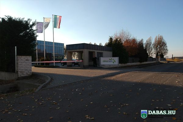 Dabasi Ipari Park média anyagai