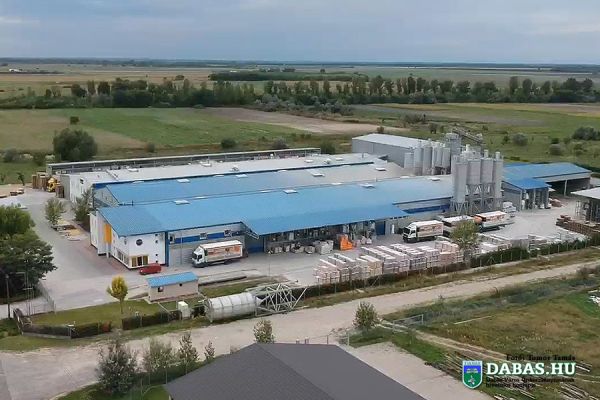 Dabasi Ipari Park média anyagai