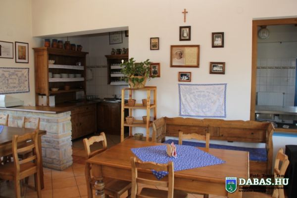 Sári Kávé- és Rétesház