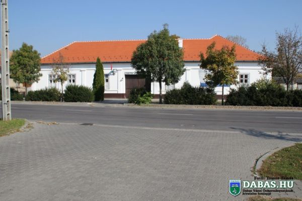 Kossuth Művelődési Központ és Halász Boldizsár Városi Könyvtár