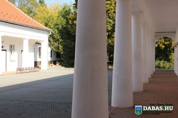 Kossuth Művelődési Központ és Halász Boldizsár Városi Könyvtár