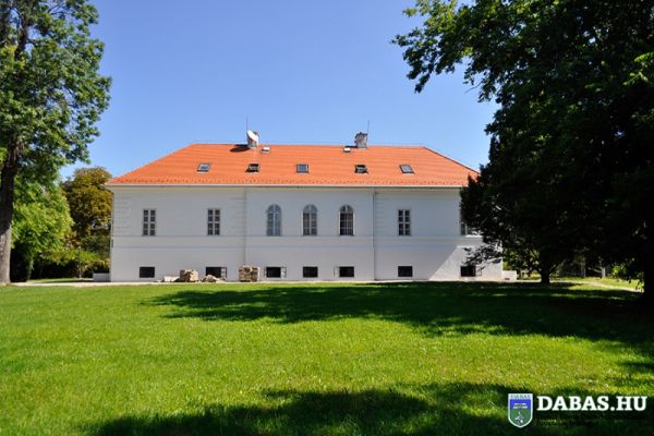 Halász Móricz-kúria Közösségi Színtér