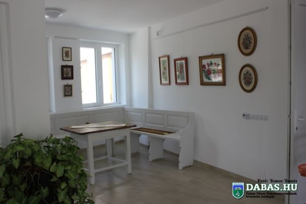 Sári Zarándokház és Közösségi Színtér