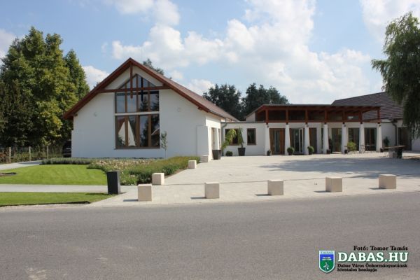 Sári Zarándokház és Közösségi Színtér