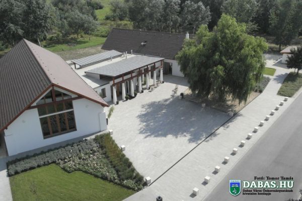 Sári Zarándokház és Közösségi Színtér