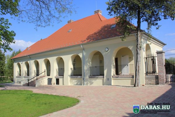 Nemes-kúria Közösségi Színtér