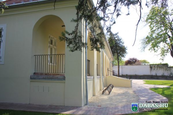 Nemes-kúria Közösségi Színtér