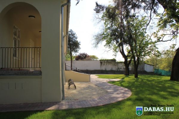 Nemes-kúria Közösségi Színtér