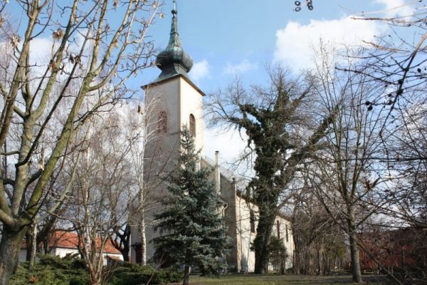 Gyóni Evangélikus Egyházközség temploma