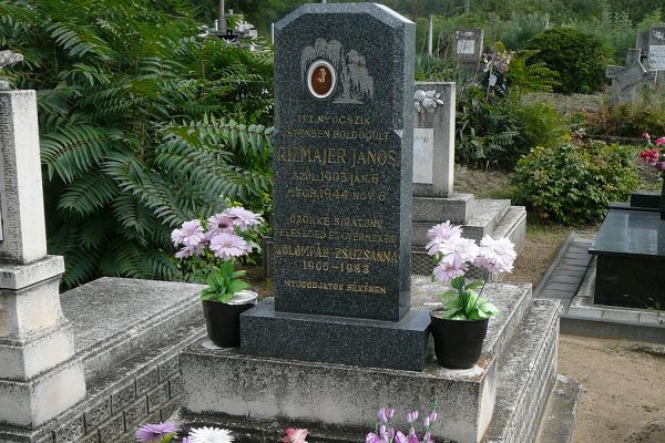 A „Háromért hatot” című dokumentumfilm