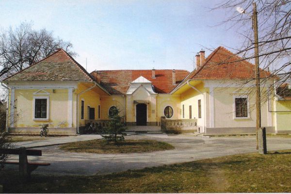 Zlinszky János: A gyóni Zlinszky-család című kötete