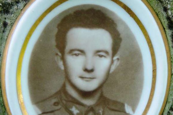 Harmincz István (1928-1957) síremléke