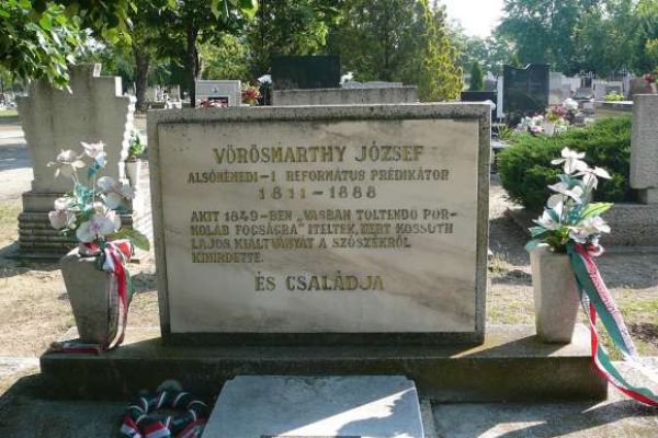Vörösmarthy József Alsónémedi református lelkész síremléke