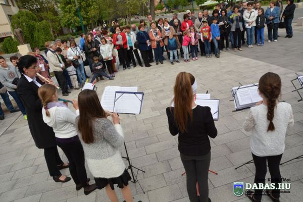 Kitárult az Evangélikus Nagykönyv