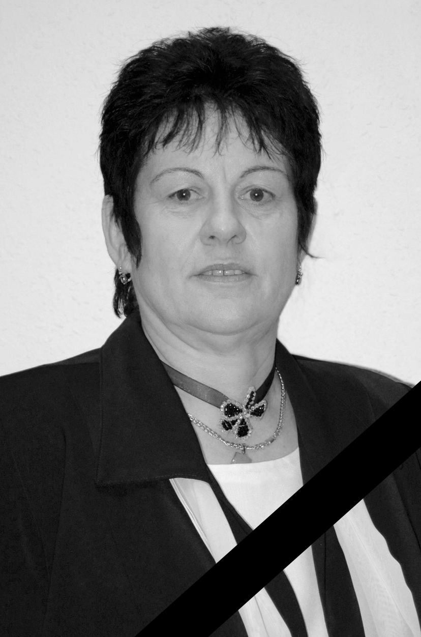 In memoriam  Újvári Miklósné