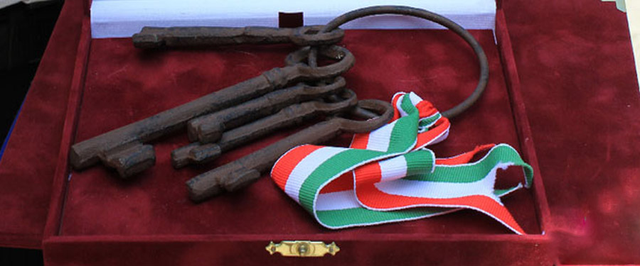 Visszakerültek a Zlinszky-kúria kulcsai az építtető család kezébe