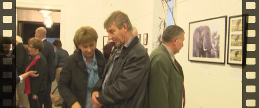 KÖZEL AFRIKÁHOZ – Karlik Dóra fotókiállítása