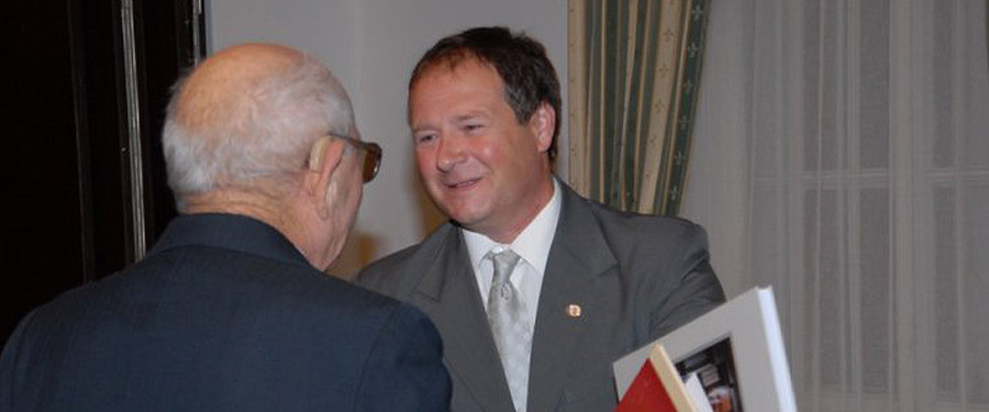 Bábel Balázs érsek és id. Bábel Balázs köszöntése 